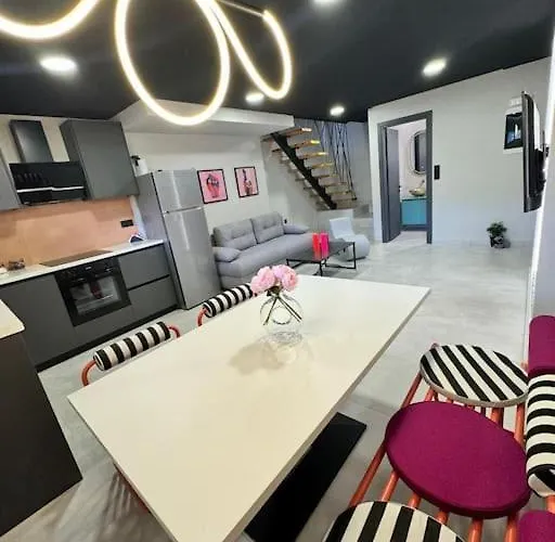 Pop Art Maisonette Ioannina