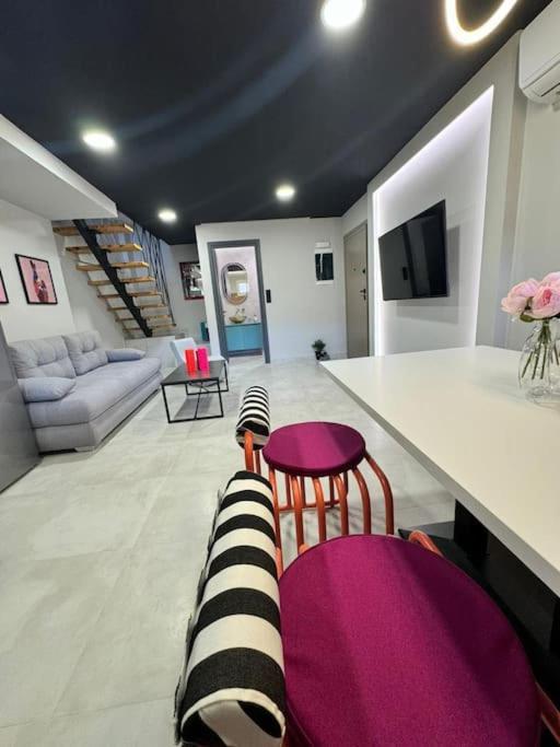 Apartment Pop Art Maisonette