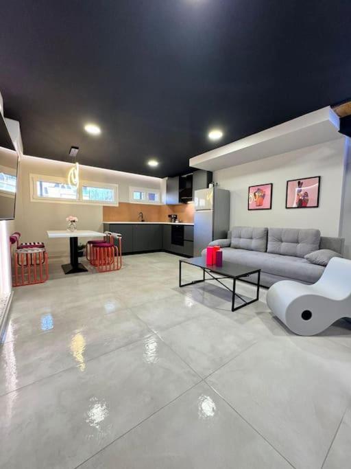 Pop Art Maisonette Apartment