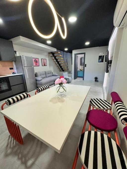 Pop Art Maisonette *